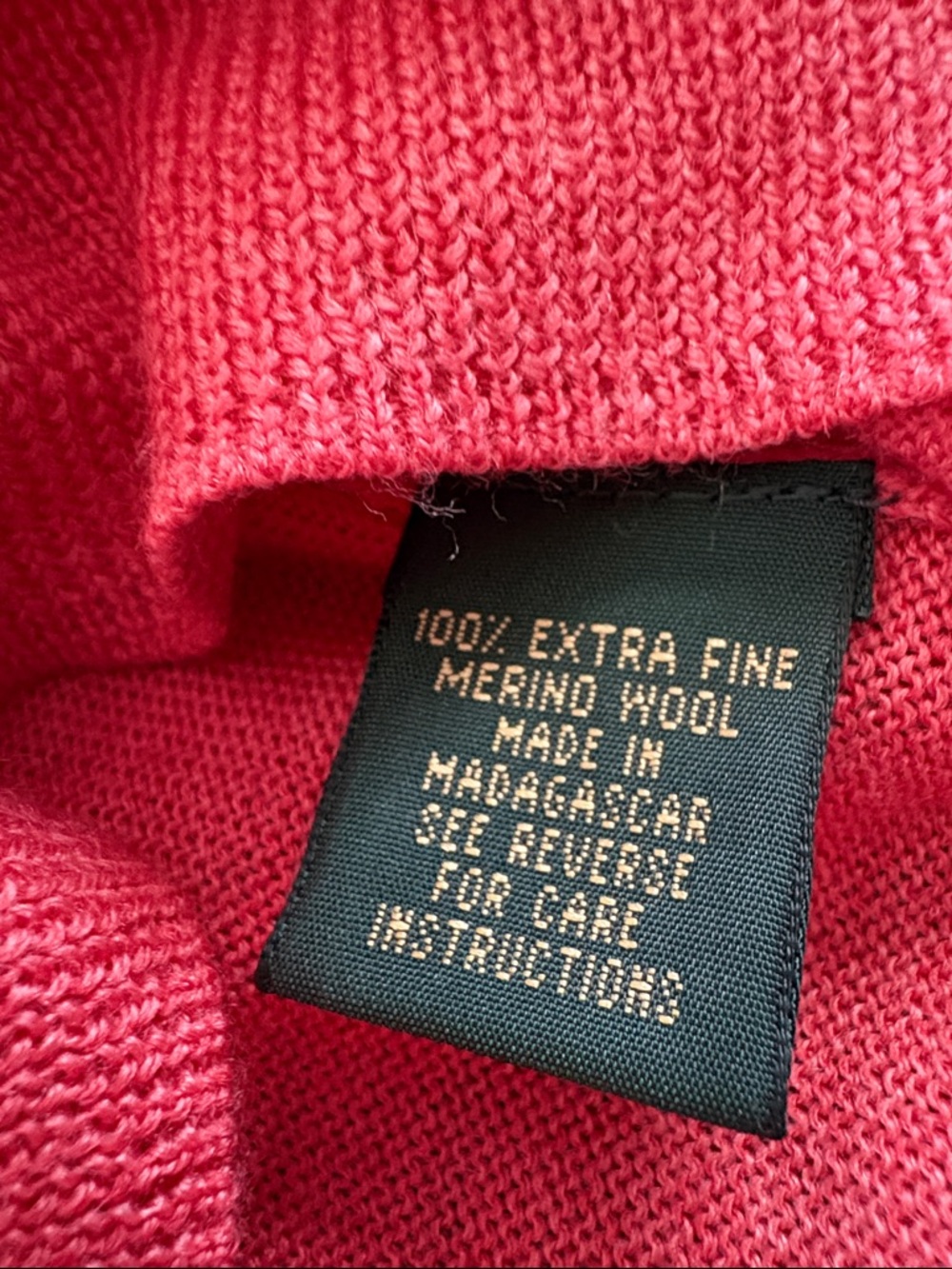 Bobby Jones Men’s V-Neck Sweater L Coral Red 100% Extra Fine Merino Wool NWOT - Picture 4 of 8